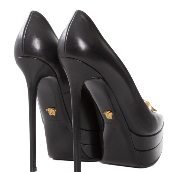 Authentic Versace heels in black leather. - Picture 3 of 6